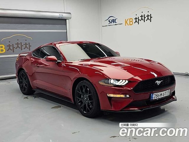 Ford Mustang 2022 — photo 4