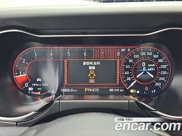 Ford Mustang 2022 — photo 6