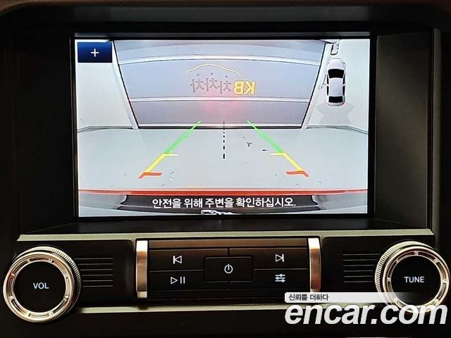 Ford Mustang 2022 — photo 14