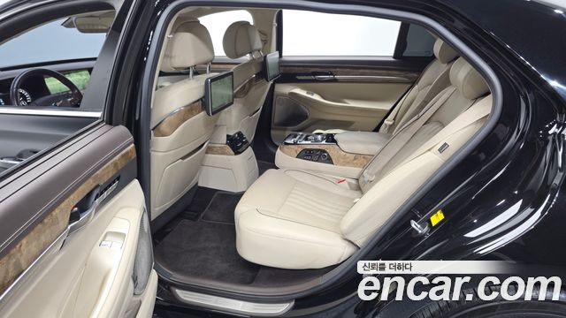 Genesis EQ900 2016 — photo 19