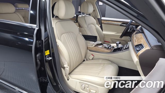 Genesis EQ900 2016 — photo 16