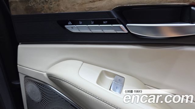 Genesis EQ900 2016 — photo 31