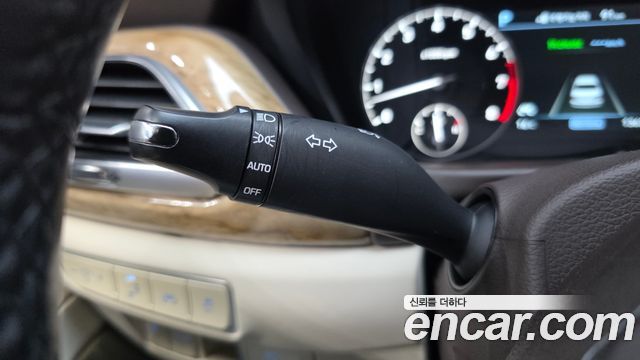 Genesis EQ900 2016 — photo 33