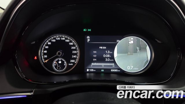 Genesis GV70 2023 — photo 11