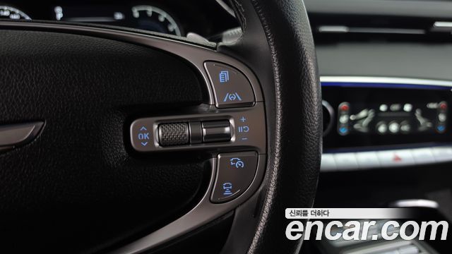 Genesis GV70 2023 — photo 22