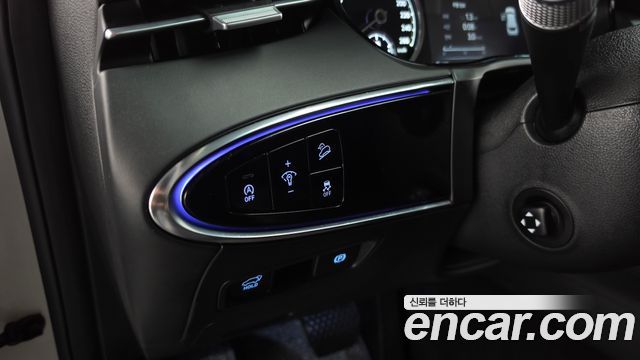 Genesis GV70 2023 — photo 25