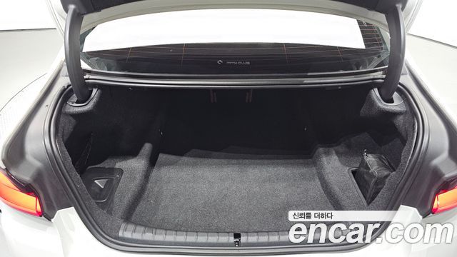 BMW 5-Series 2021 — photo 23