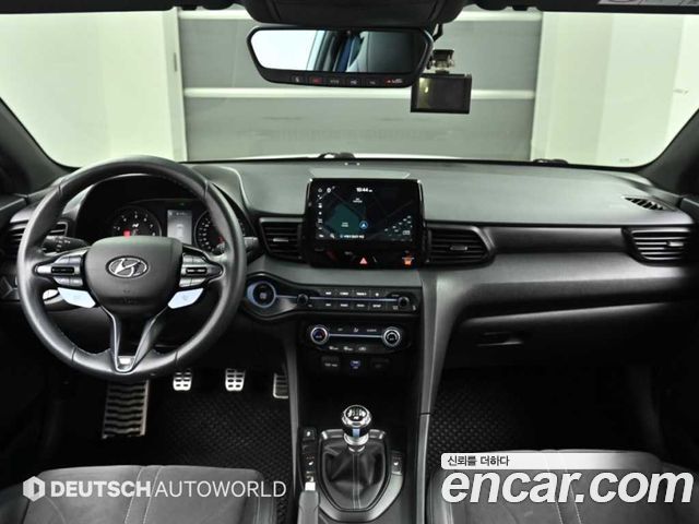 Hyundai Veloster 2022 — photo 7