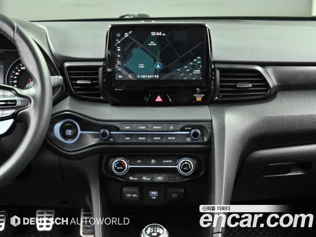 Hyundai Veloster 2022 — photo 14