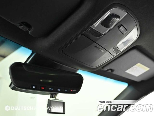 Hyundai Veloster 2022 — photo 18
