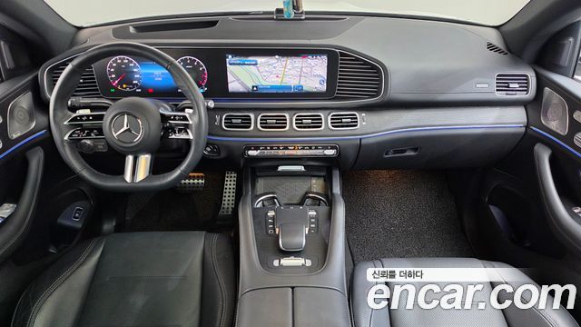 Mercedes-Benz GLE-Class 2025 — photo 10