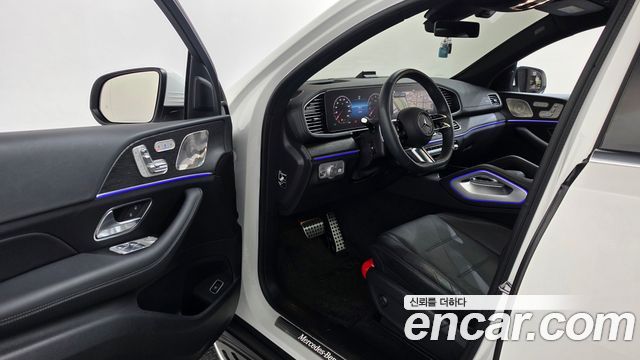 Mercedes-Benz GLE-Class 2025 — photo 13