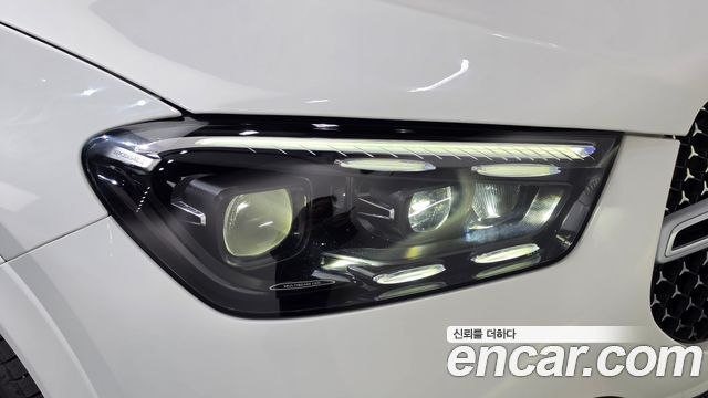 Mercedes-Benz GLE-Class 2025 — photo 8