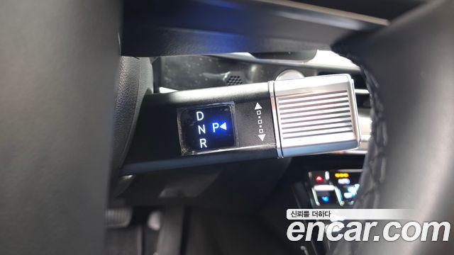 Hyundai Grandeur 2023 — photo 12