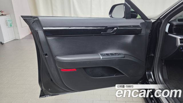 Hyundai Grandeur 2023 — photo 14