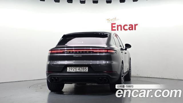Porsche Cayenne 2024 — photo 4