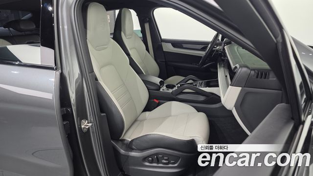 Porsche Cayenne 2024 — photo 16