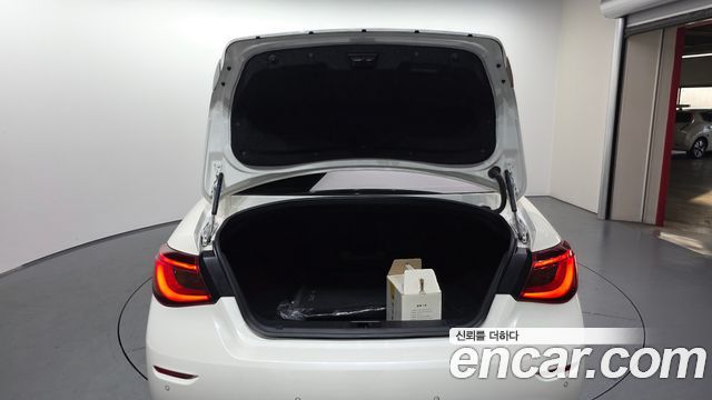 Infiniti Q70 2019 — photo 26