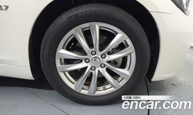 Infiniti Q70 2019 — photo 7