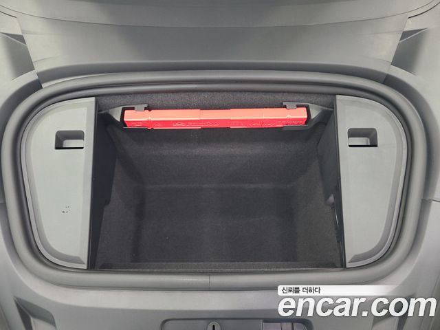 Porsche Taycan 2024 — photo 18