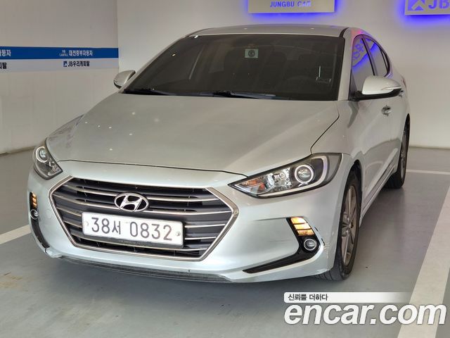 Hyundai AVANTE 2016 — photo 1