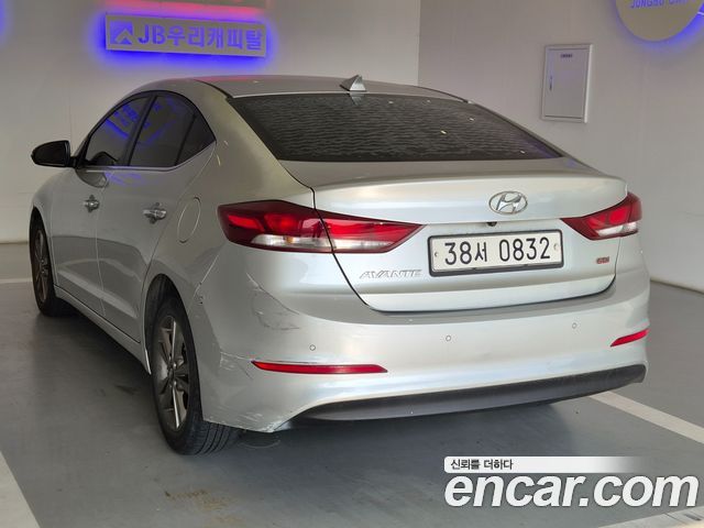 Hyundai AVANTE 2016 — photo 5