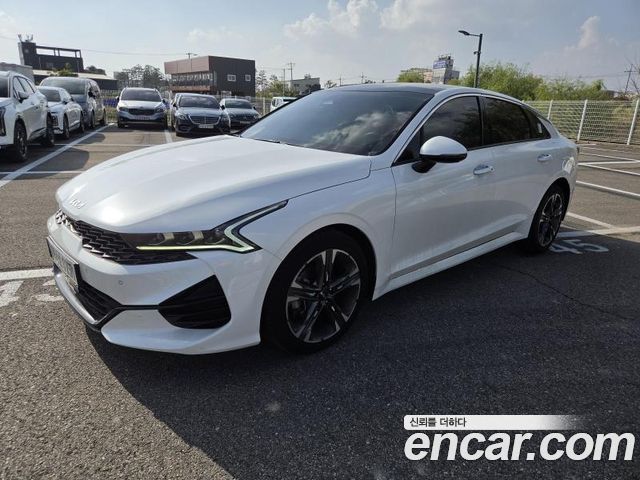 Kia K5 2023 — photo 1