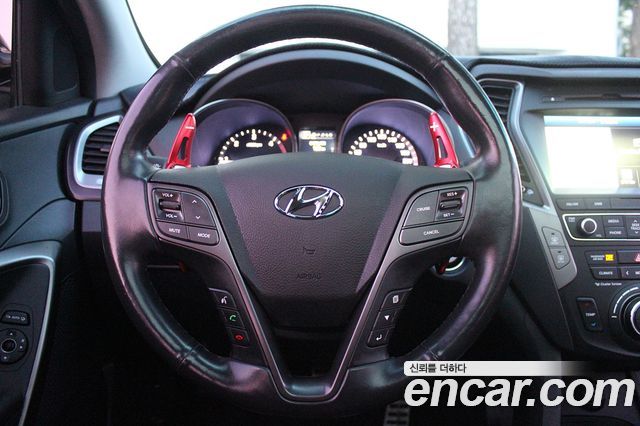 Hyundai Santafe 2016 — photo 9