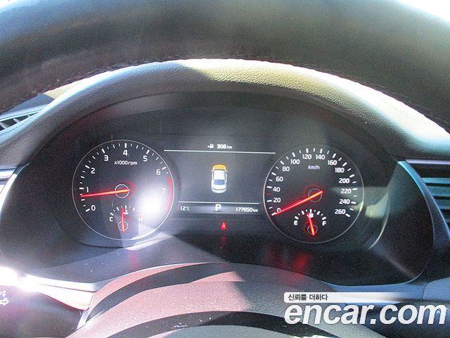 Kia K7 2017 — photo 8
