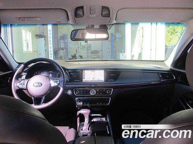 Kia K7 2017 — photo 12