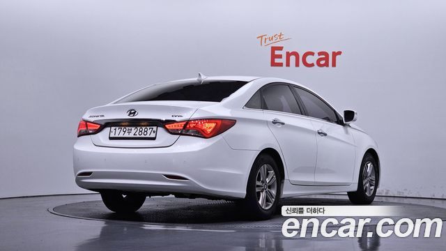 Hyundai Sonata 2013 — photo 2