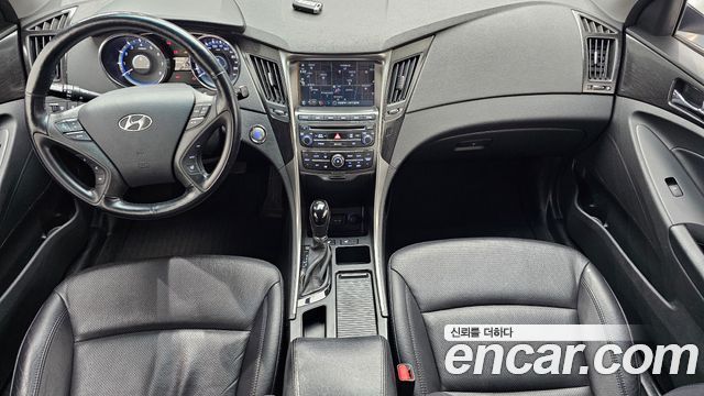 Hyundai Sonata 2013 — photo 10