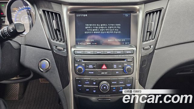 Hyundai Sonata 2013 — photo 20