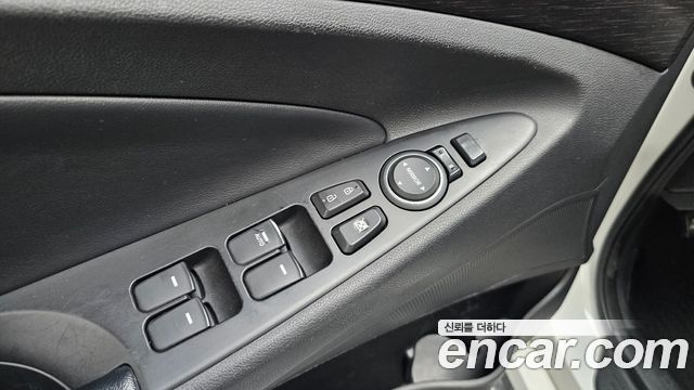 Hyundai Sonata 2013 — photo 29