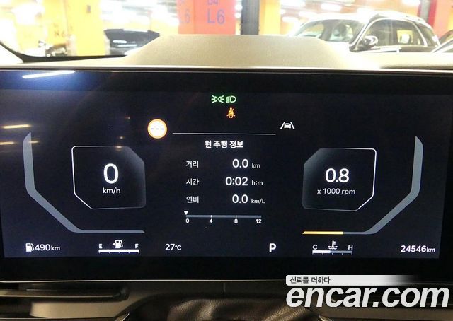 Kia Canival 2025 — photo 8