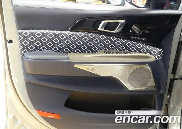 Kia Canival 2025 — photo 11