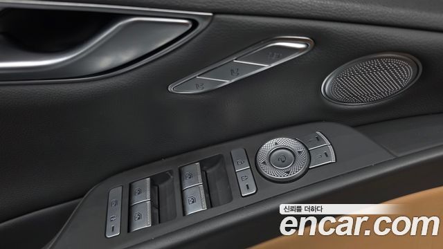 Genesis G80 2021 — photo 28