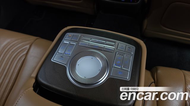 Genesis G80 2021 — photo 32