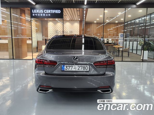 Lexus LS 2025 — photo 4