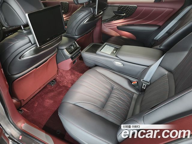 Lexus LS 2025 — photo 11