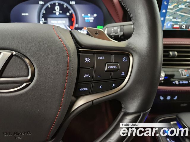Lexus LS 2025 — photo 16