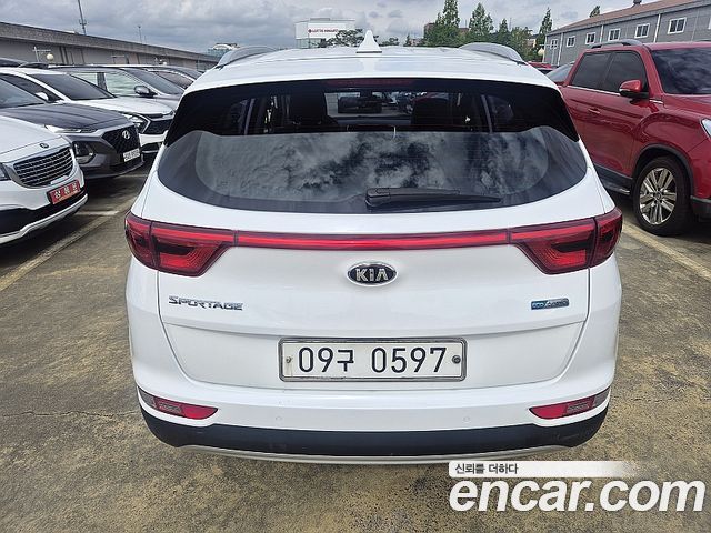 Kia Sportage 2016 — photo 4