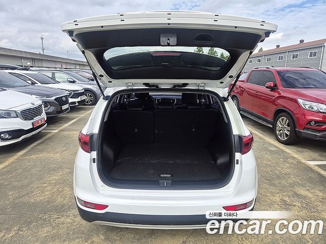 Kia Sportage 2016 — photo 12