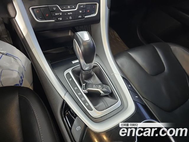 Ford Mondeo 2016 — photo 8