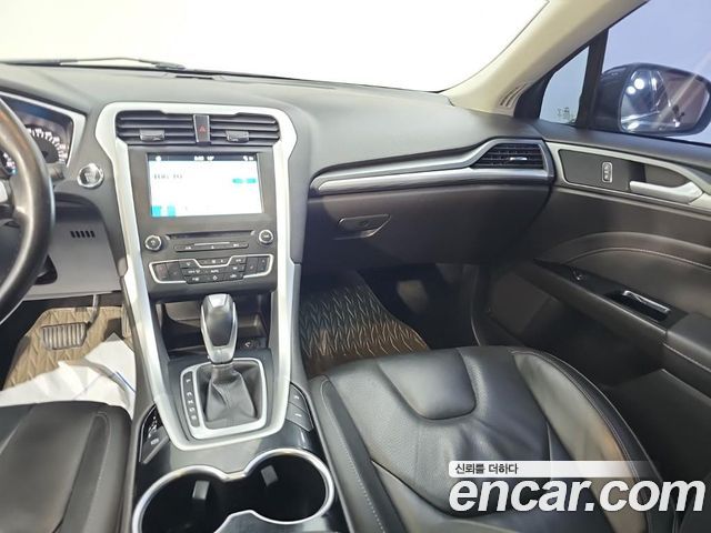 Ford Mondeo 2016 — photo 10