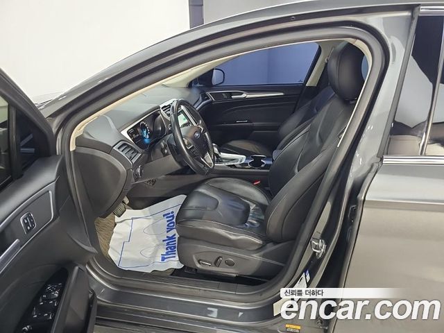 Ford Mondeo 2016 — photo 11