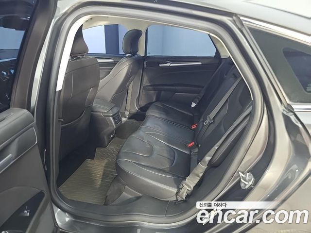 Ford Mondeo 2016 — photo 12