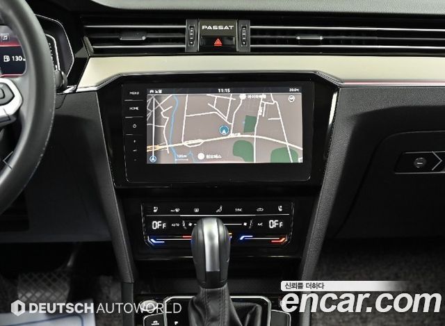 Volkswagen Passat 2022 — photo 14