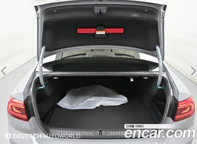 Volkswagen Passat 2022 — photo 19