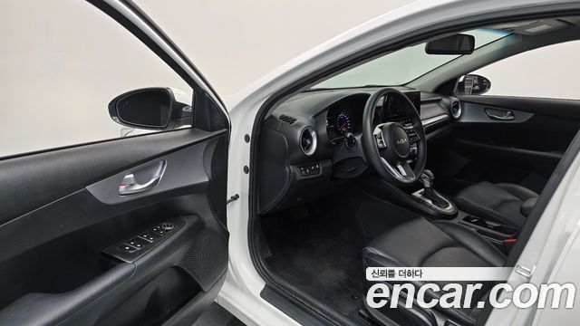 Kia K3 2023 — photo 10